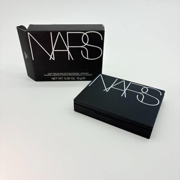 NARS Light Reflecting Setting Powder Full Size - Picture 2 of 3